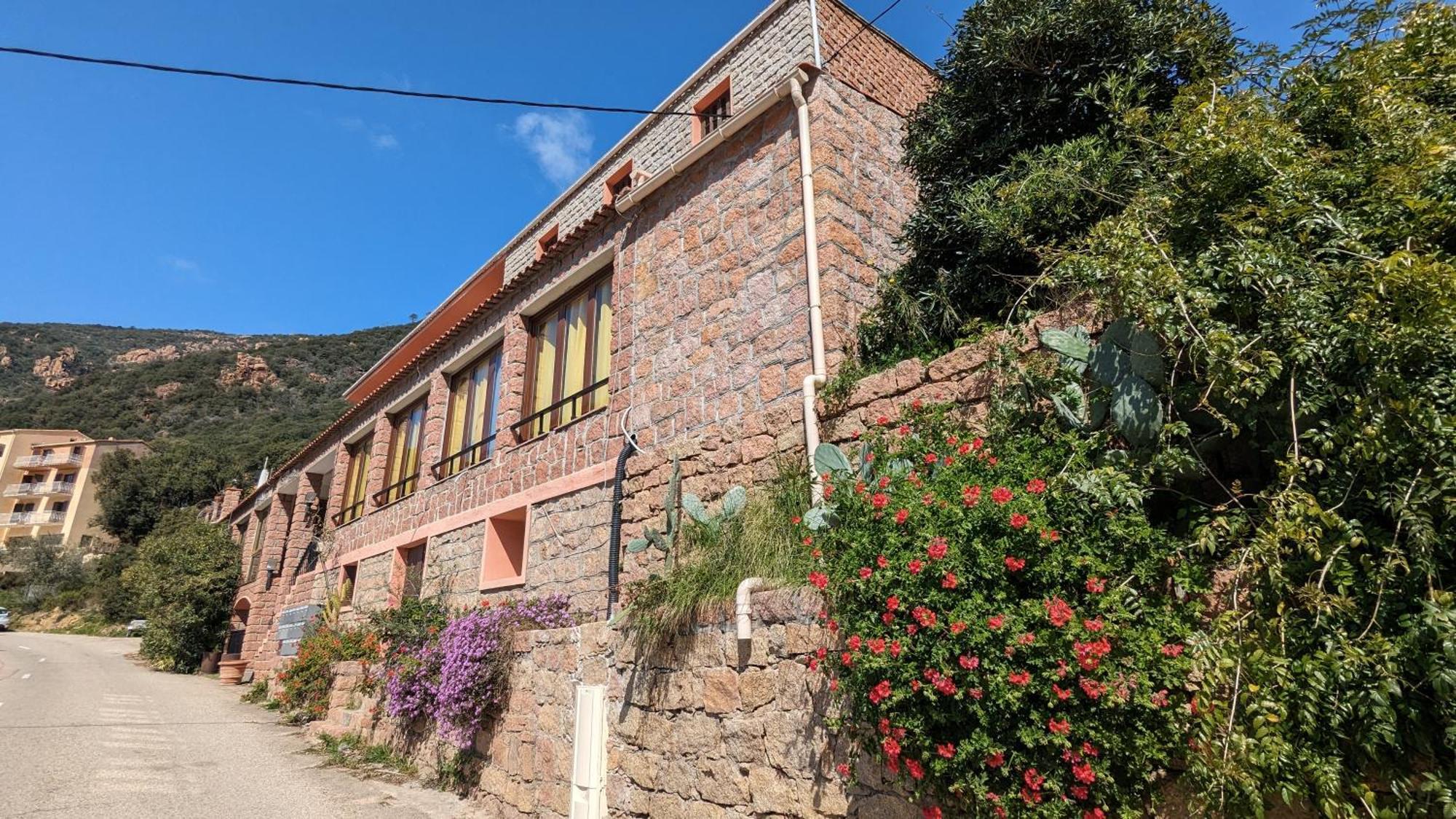 Le Porto T3 55M2 Vue Mer Immeuble Traditionnel En Pierre De Taille Avec Prestations Exceptionnelles Barbecue Ordinateur Videosurveillance Terrasse Panoramique Exterior photo